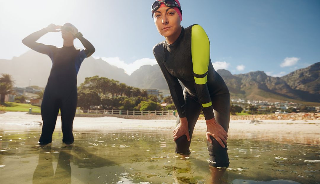 triathlon swimmers before race start